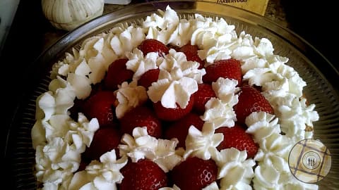 Strawberry Rose Tiramisu Toplayer